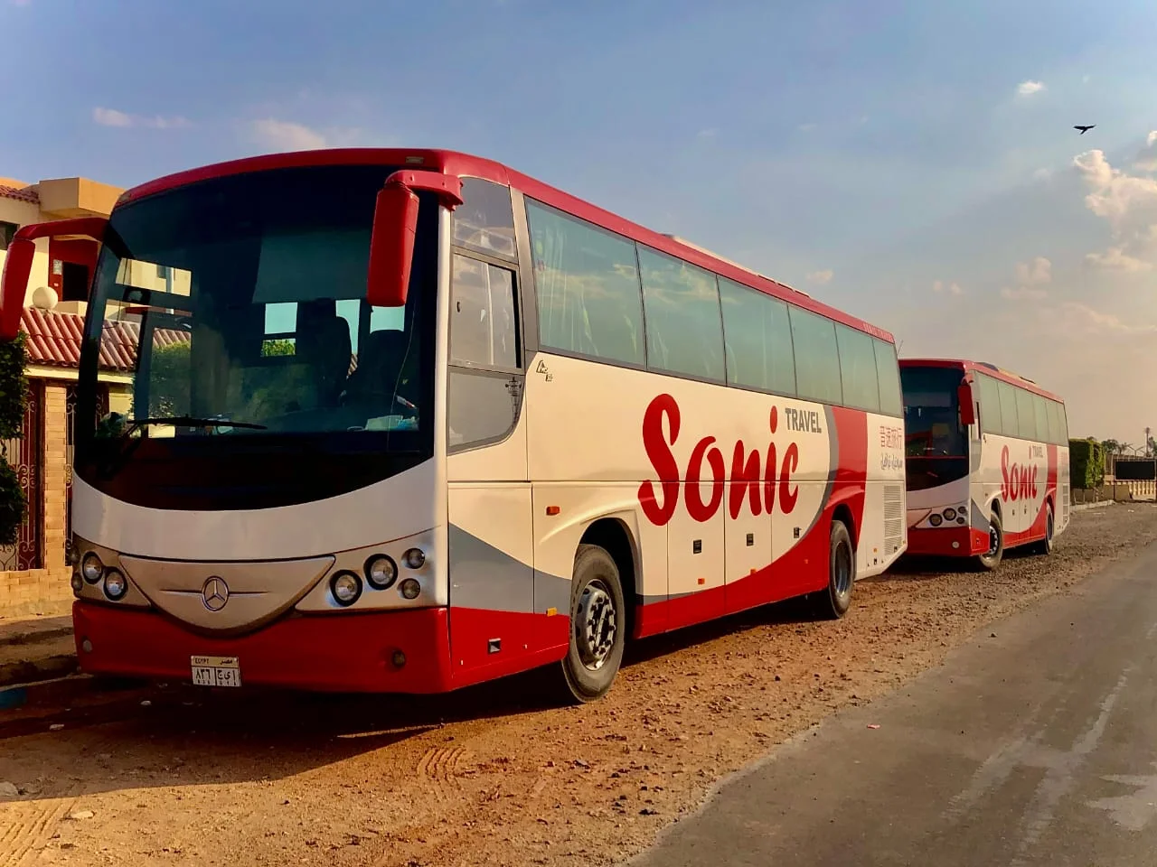 ايجار باص مرسيدس
