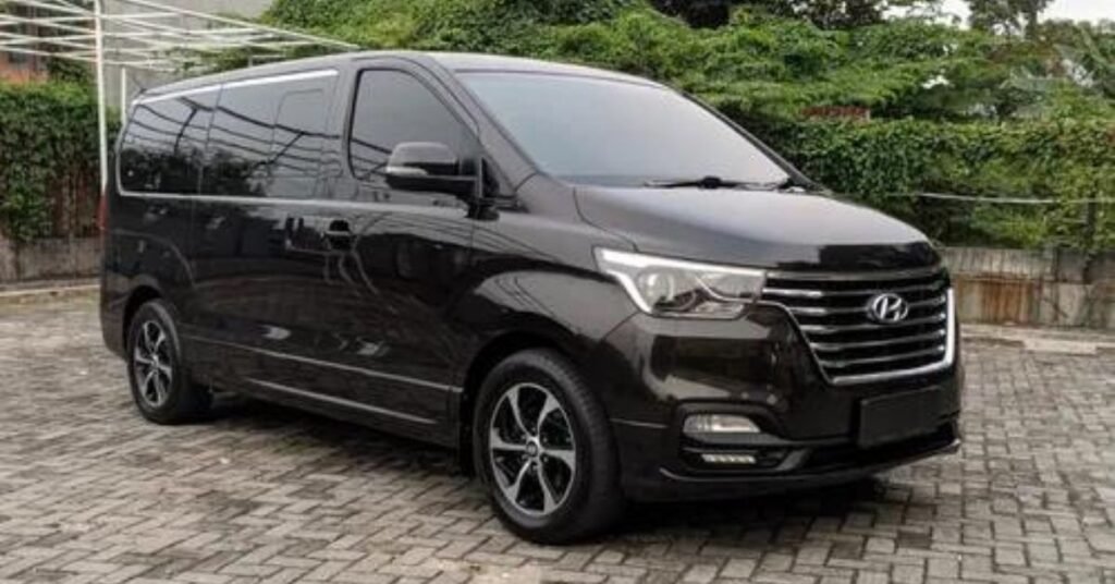 سيارة ليموزين للمطار