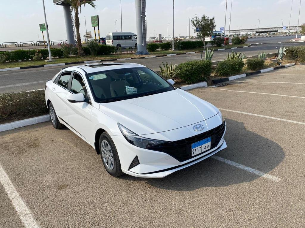 مطار