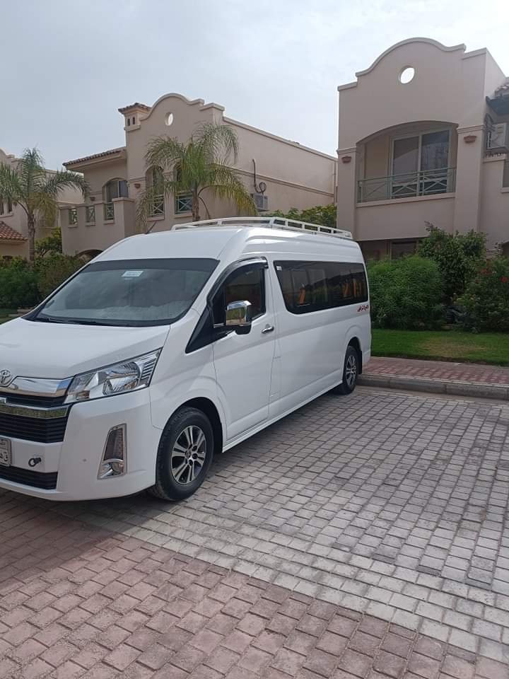 مطار