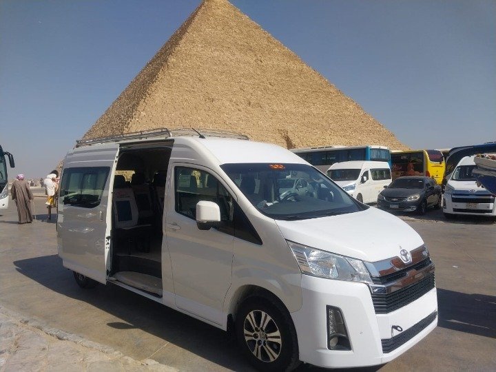 ميكروباص ليموزين مطار