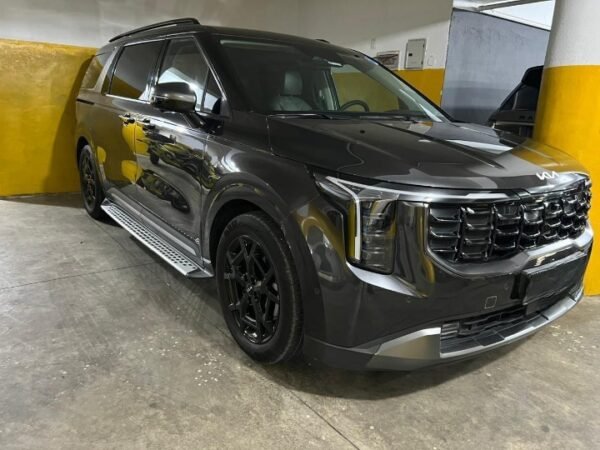 إيجار كيا كرنفال VIP… فخامة 7 مقاعد مع خصومات هائلة من ليموزين نصار|01119920103